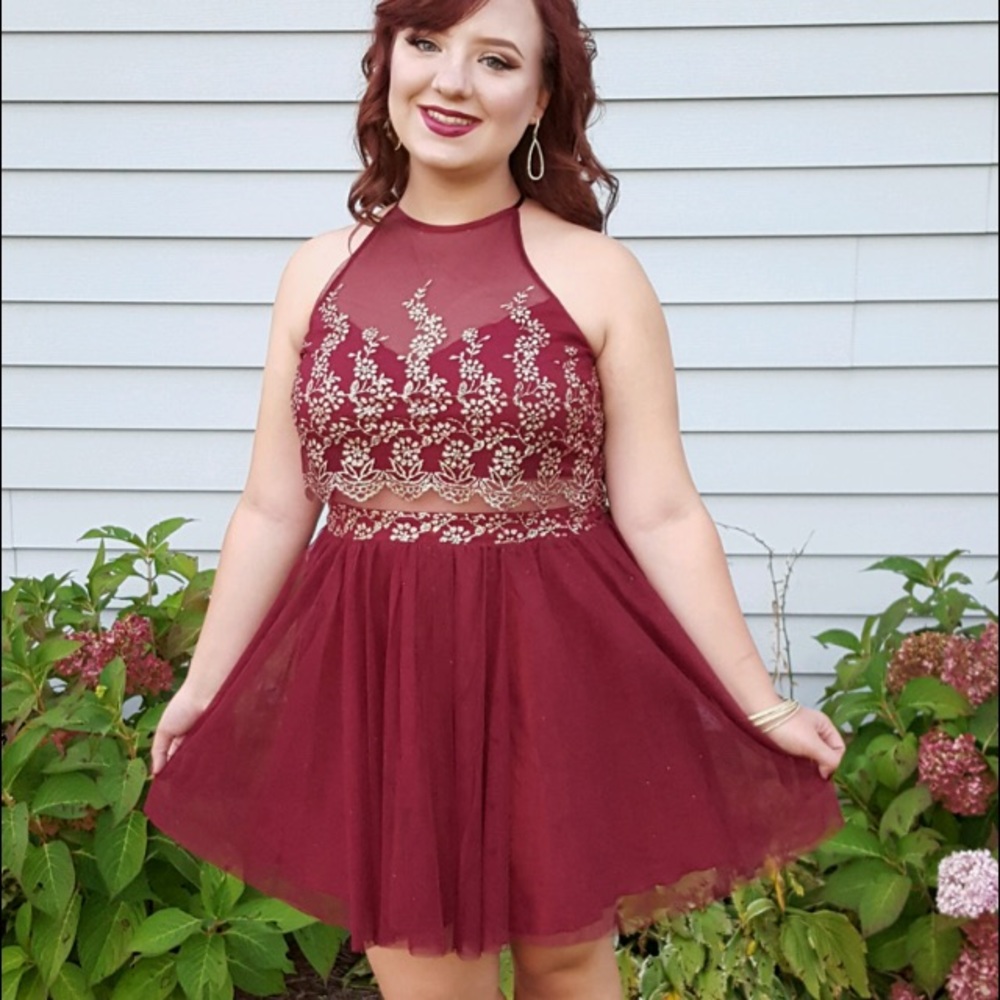 BRAND NEW homecoming dress! Only worn once!